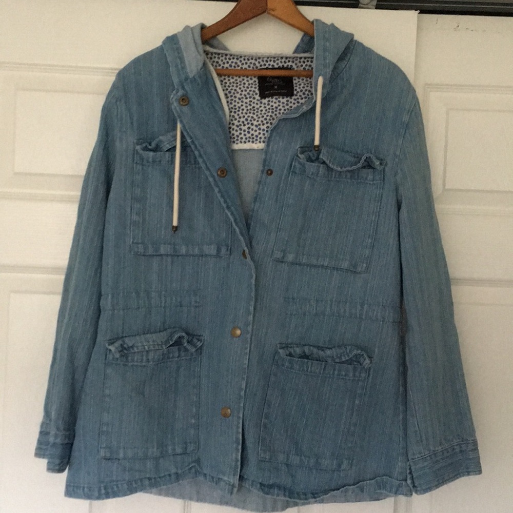 Cotton On jean outerwear jacket size medium